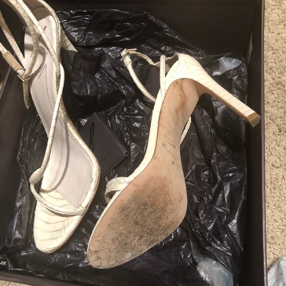 Brian Atwood size 9 sandals high heels - Picture 3 of 3